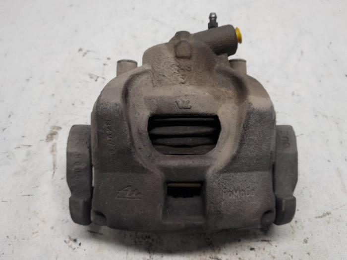 Gebrauchte Bremszange links vorne Landrover Freelander II 2.2 td4 16V Preis € 42,00 Margenregelung angeboten von Reclycar De Boer BV