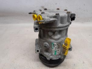 Usados Bomba de aire acondicionado Citroen C4 Picasso (UD/UE/UF) 2.0 16V Autom. Precio € 105,00 Norma de margen ofrecido por Reclycar De Boer BV