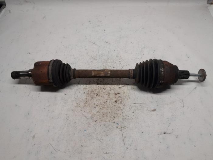 Gebrauchte Antriebswelle links vorne Ford Mondeo IV Wagon 2.0 16V Preis € 36,75 Margenregelung angeboten von Reclycar De Boer BV