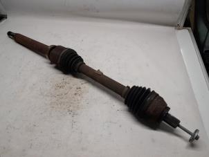 Begagnade Drivaxel, höger fram Ford Mondeo IV Wagon 2.0 16V Pris € 36,75 Marginaltabell erbjuds av Reclycar De Boer BV