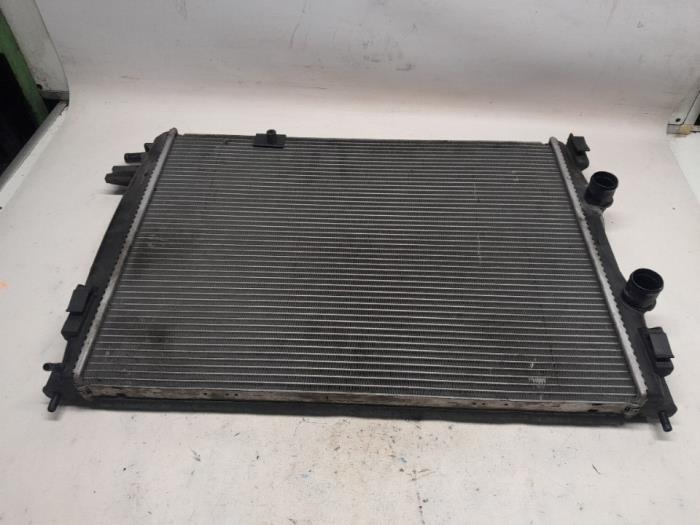 Usagé Radiateur Nissan Qashqai (J10) 1.5 dCi DPF Prix € 31,50 Règlement à la marge proposé par Reclycar De Boer BV