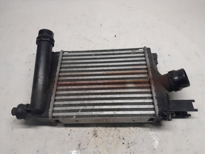 Usados Intercooler Renault Clio IV (5R) 0.9 Energy TCE 90 12V Precio € 52,50 Norma de margen ofrecido por Reclycar De Boer BV