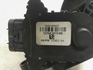 Gaspedalsensor från en Opel Meriva (B) 1.7 CDTI 16V 2011