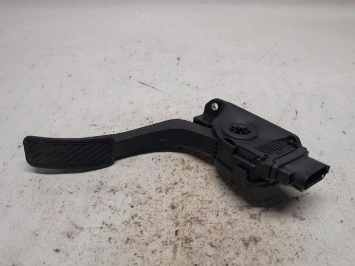 Begagnade Gaspedalsensor Ford Fiesta 6 (JA8) 1.25 16V Pris € 26,25 Marginaltabell erbjuds av Reclycar De Boer BV
