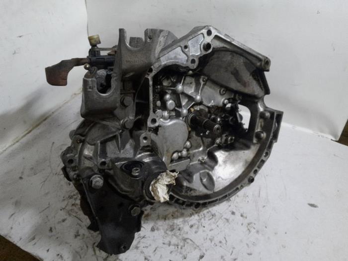 Usagé Boîte de vitesse Citroen C2 (JM) 1.4 Prix € 262,50 Règlement à la marge proposé par Reclycar De Boer BV