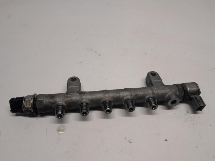 Gebrauchte Kraftstoffverteiler Subaru Outback (BS) 2.0 D 16V Preis € 52,50 Margenregelung angeboten von Reclycar De Boer BV