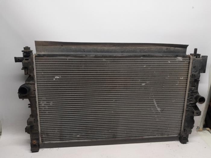 Used Radiator Opel Zafira Tourer (P12) 1.6 16V CNG ecoFLEX Turbo Price € 26,25 Margin scheme offered by Reclycar De Boer BV