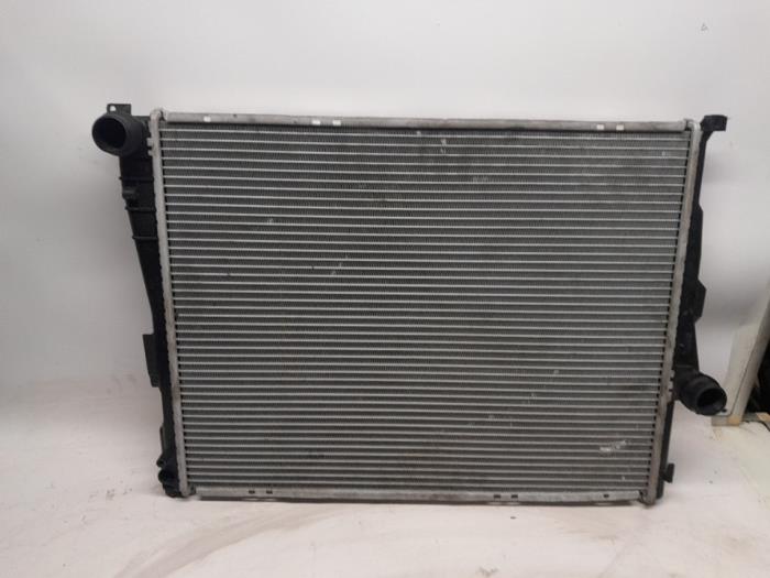 Gebrauchte Kühler BMW 3 serie (E46/4) 320i 24V Preis € 26,25 Margenregelung angeboten von Reclycar De Boer BV