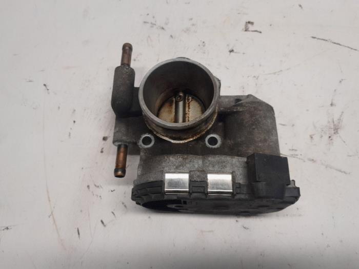Usagé Boitier papillon Opel Meriva (A) 1.4 16V Twinport Prix € 36,75 Règlement à la marge proposé par Reclycar De Boer BV