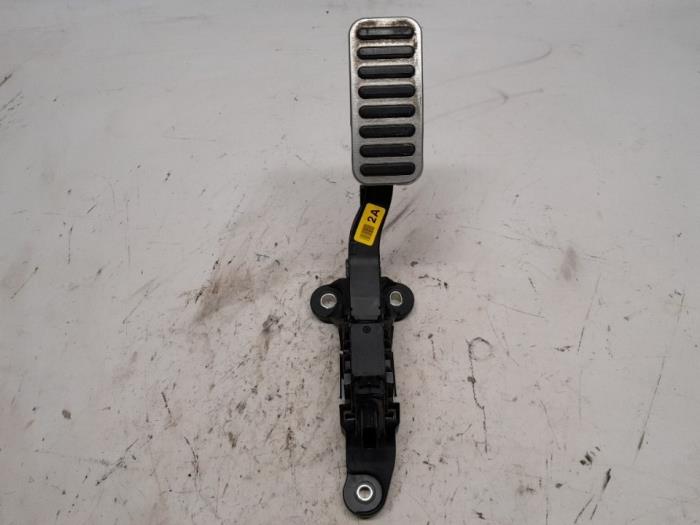 Begagnade Gaspedalsensor Kia Rio IV (YB) 1.0i T-GDi 100 12V Pris € 52,50 Marginaltabell erbjuds av Reclycar De Boer BV