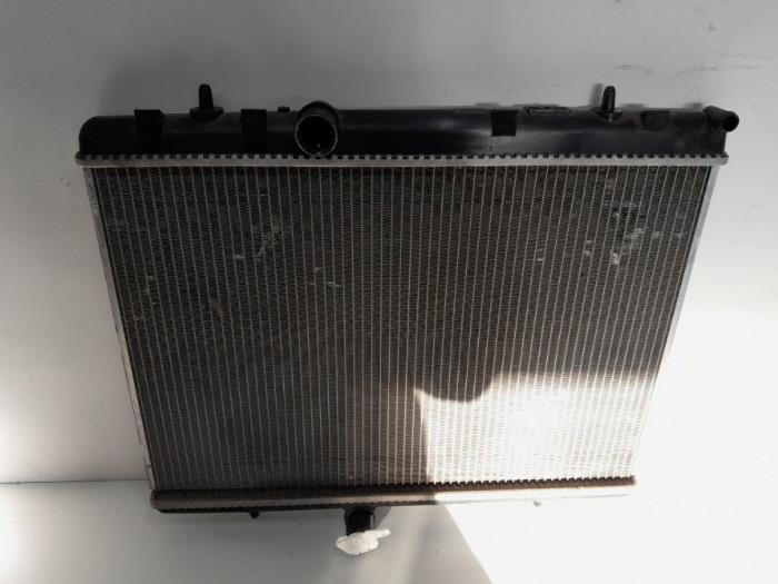 Gebrauchte Kühler Peugeot 308 CC (4B) 1.6 16V THP 150 Preis € 26,25 Margenregelung angeboten von Reclycar De Boer BV