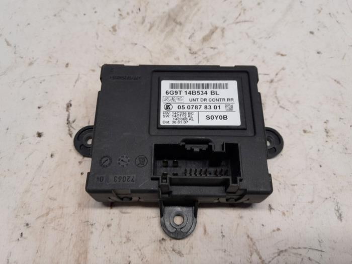 Używane Modul Comfort Landrover Freelander II 2.2 td4 16V Cena € 42,00 Procedura marży oferowane przez Reclycar De Boer BV
