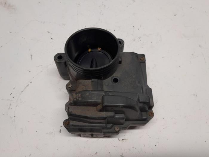 Gebrauchte Drosselklappengehäuse Peugeot 207/207+ (WA/WC/WM) 1.4 16V VTi Preis € 31,50 Margenregelung angeboten von Reclycar De Boer BV
