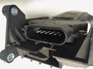Gaspedalsensor från en Fiat 500C (312) 0.9 TwinAir 85 2011
