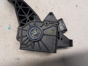 Gaspedalposition Sensor van een Opel Meriva (B) 1.4 Turbo 16V Ecotec 2011
