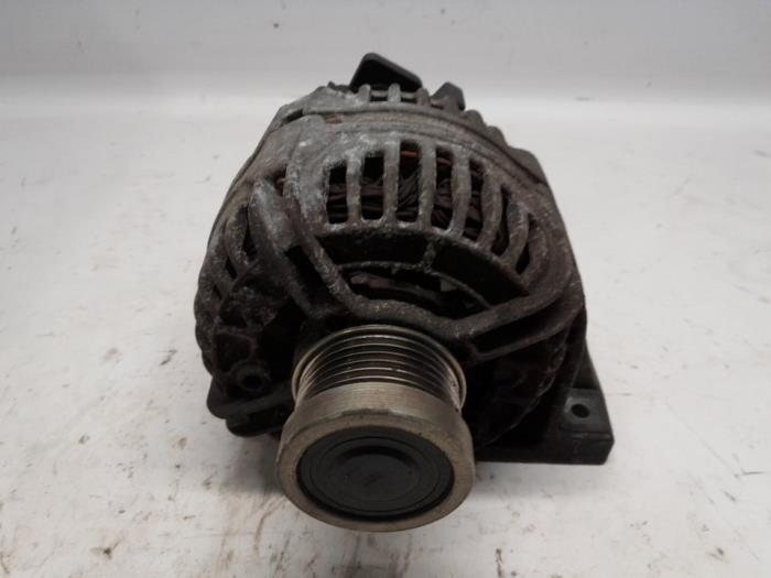 Begagnade Dynamo Volvo S60 I (RS/HV) 2.4 D5 20V Pris € 36,75 Marginaltabell erbjuds av Reclycar De Boer BV