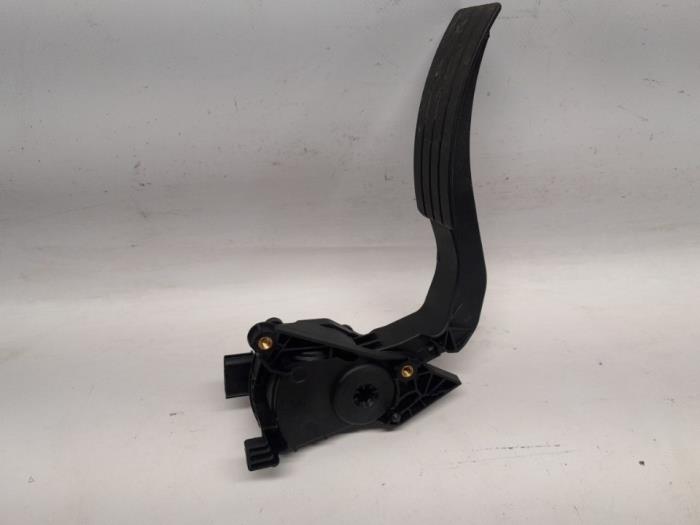 Begagnade Gaspedalsensor Renault Captur I (2R) 0.9 Energy TCE 12V Pris € 26,25 Marginaltabell erbjuds av Reclycar De Boer BV
