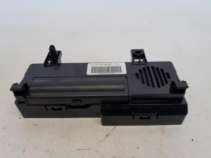 Usagé Divers Peugeot 308 (L3/L8/LB/LH/LP) 1.2 12V e-THP PureTech 130 Prix € 157,50 Règlement à la marge proposé par Reclycar De Boer BV