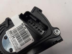 Gaspedalposition Sensor van een Peugeot 308 (L3/L8/LB/LH/LP) 1.2 12V e-THP PureTech 130 2018