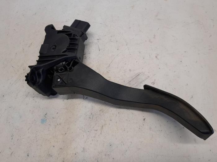 Gaspedalposition Sensor van een Volkswagen Golf VII (AUA) 1.4 TGI 16V 2015