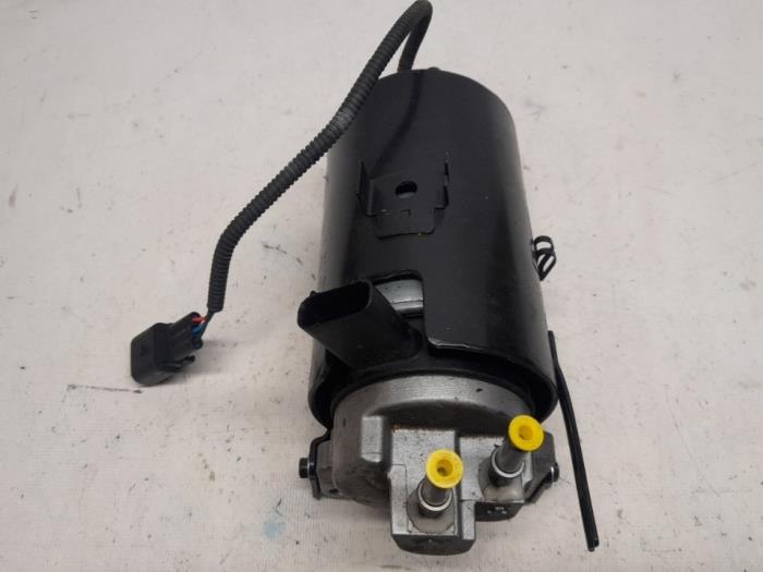 Begagnade Bränslefilterhus Hyundai iX20 (JC) 1.4 CRDi 16V Pris € 36,75 Marginaltabell erbjuds av Reclycar De Boer BV