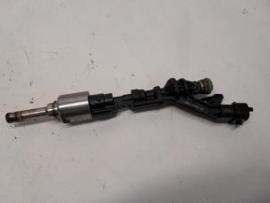 Usados Inyector (inyección de gasolina) Volvo V60 I (FW/GW) 1.6 T4 16V Precio € 36,75 Norma de margen ofrecido por Reclycar De Boer BV