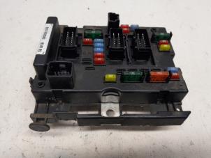 Begagnade Säkringsbox Peugeot 406 (8B) 2.0 HDi 90 Pris € 63,00 Marginaltabell erbjuds av Reclycar De Boer BV
