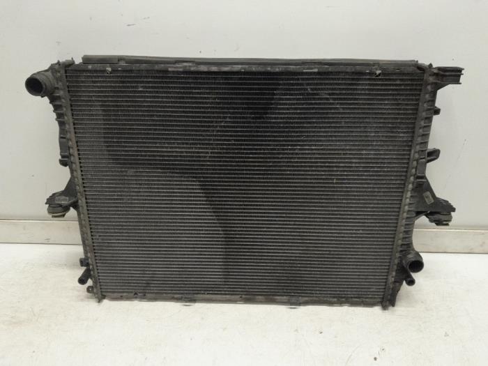Usagé Radiateur Volkswagen Touareg (7LA/7L6) 2.5 TDI R5 Prix € 26,25 Règlement à la marge proposé par Reclycar De Boer BV