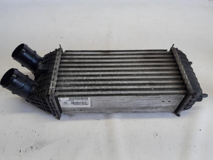 Usados Intercooler Citroen C4 Cactus (0B/0P) 1.6 Blue Hdi 100 Precio € 78,75 Norma de margen ofrecido por Reclycar De Boer BV