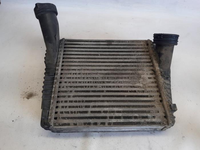 Usados Intercooler Volkswagen Touareg (7LA/7L6) 2.5 TDI R5 Precio € 26,25 Norma de margen ofrecido por Reclycar De Boer BV
