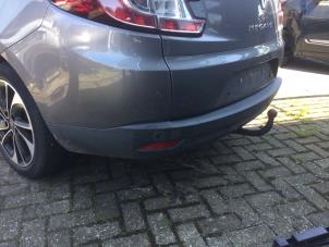 Begagnade Bakre stötfångare Renault Megane III Grandtour (KZ) 1.2 16V TCE 115 Pris € 220,50 Marginaltabell erbjuds av Reclycar De Boer BV