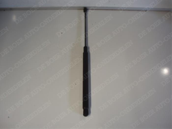 gas struts, right with part number A203 stock