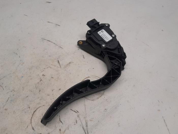 Begagnade Gaspedalsensor Renault Captur I (2R) 0.9 Energy TCE 12V Pris € 21,00 Marginaltabell erbjuds av Reclycar De Boer BV