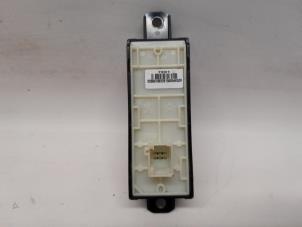 On-board computer controller from a Peugeot 208 I (CA/CC/CK/CL) 1.2 Vti 12V PureTech 82 2015