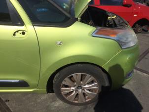 Usados Protector derecha delante Citroen C3 Picasso (SH) 1.4 16V VTI 95 Precio € 52,50 Norma de margen ofrecido por Reclycar De Boer BV
