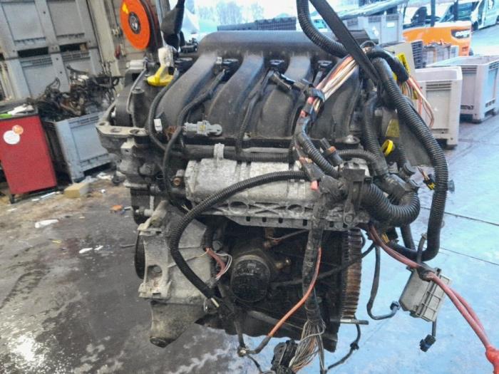 Used Engine Renault Scénic II (JM) 2.0 16V Price € 315,00 Margin scheme offered by Reclycar De Boer BV