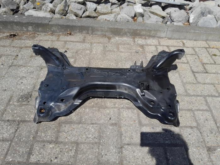 Usados Subchasis Citroen DS 4/DS 4 Crossback (NX) 1.6 16V THP 165 Precio € 42,00 Norma de margen ofrecido por Reclycar De Boer BV