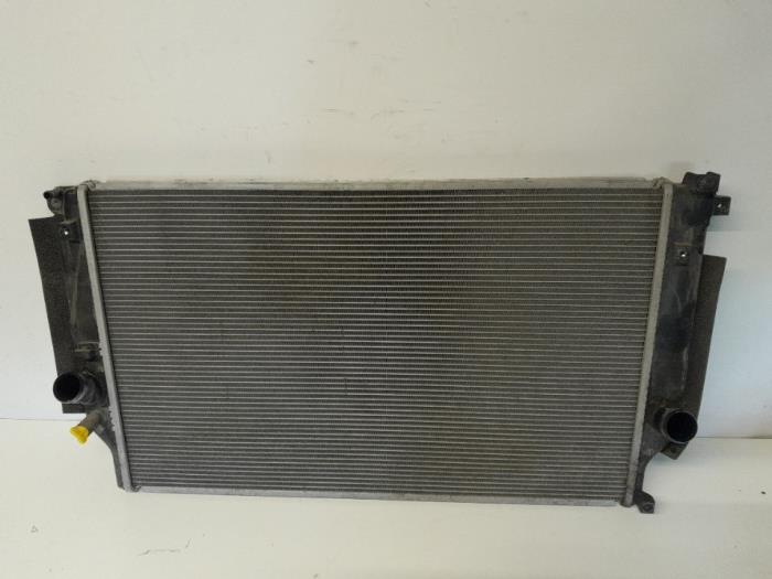 Gebrauchte Kühler Toyota RAV4 (A3) 2.2 D-4D-F 16V 4x4 Preis € 52,50 Margenregelung angeboten von Reclycar De Boer BV