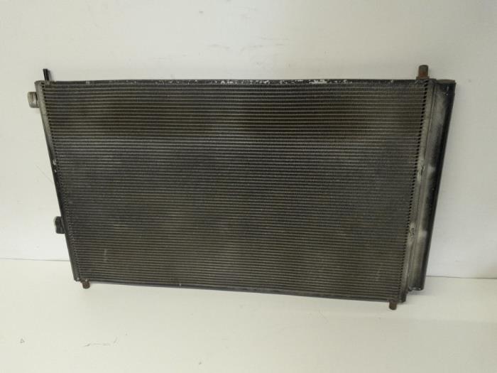 Usagé Radiateur clim Toyota RAV4 (A3) 2.2 D-4D-F 16V 4x4 Prix € 26,25 Règlement à la marge proposé par Reclycar De Boer BV
