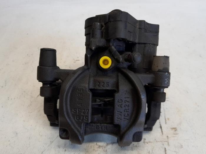 Gebrauchte Bremszange rechts hinten Volkswagen Golf VII (AUA) 1.5 TGI Evo 16V Preis € 105,00 Margenregelung angeboten von Reclycar De Boer BV