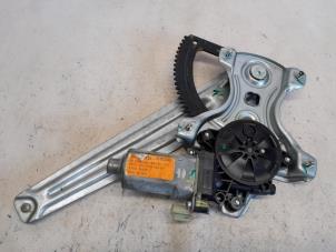 Begagnade Fönstermekanism för bakre dörr, 4-dörrars, höger Hyundai i10 (B5) 1.0 12V Pris € 36,75 Marginaltabell erbjuds av Reclycar De Boer BV