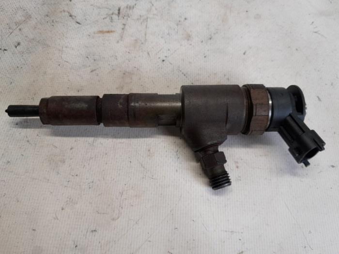 Usagé Injecteurs Peugeot Bipper (AA) 1.4 HDi Prix € 42,00 Règlement à la marge proposé par Reclycar De Boer BV