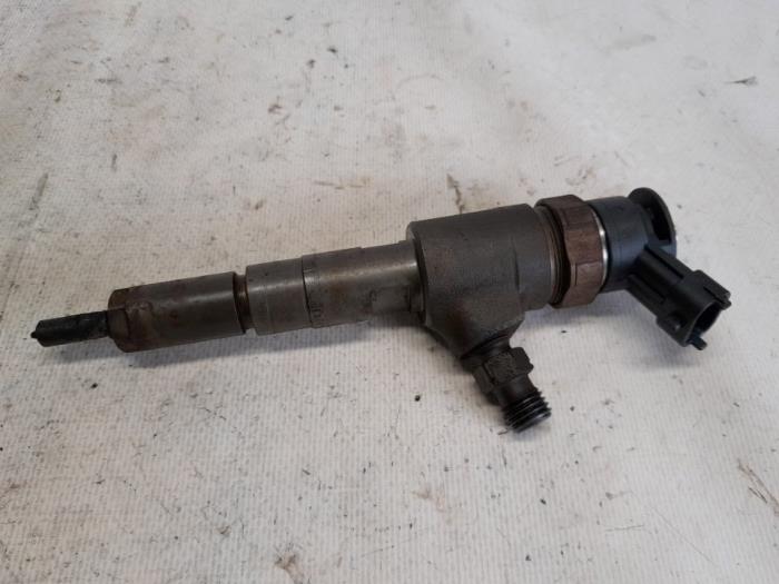 Usagé Injecteurs Peugeot Bipper (AA) 1.4 HDi Prix € 42,00 Règlement à la marge proposé par Reclycar De Boer BV