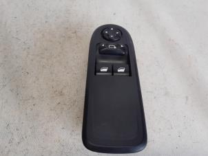 Gebrauchte Elektrisches Fenster Schalter Citroen C3 (SC) 1.4 HDi Preis € 52,50 Margenregelung angeboten von Reclycar De Boer BV
