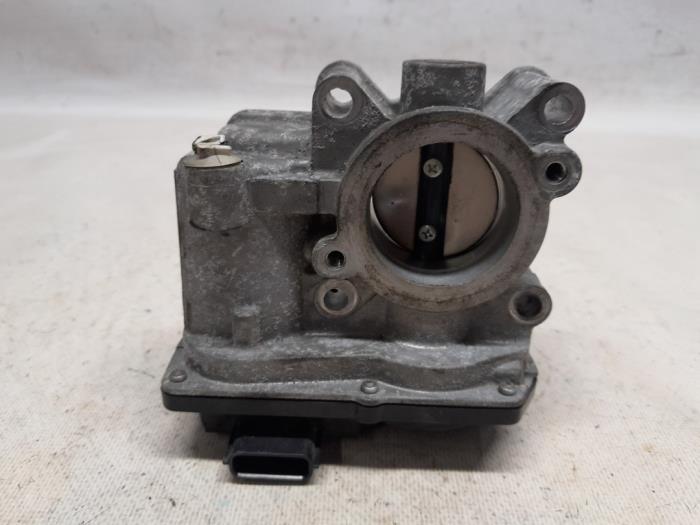 Usagé Boitier papillon Renault Megane III Grandtour (KZ) 1.4 16V TCe 130 Prix € 26,25 Règlement à la marge proposé par Reclycar De Boer BV