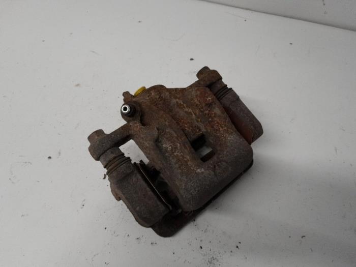 Gebrauchte Bremszange links hinten Kia Soul I (AM) 1.6 CVVT 16V Preis € 31,50 Margenregelung angeboten von Reclycar De Boer BV