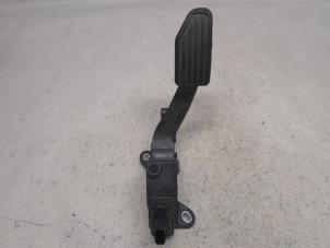 Usados Sensor de posición de acelerador Toyota Yaris III (P13) 1.5 16V Hybrid Precio de solicitud ofrecido por Reclycar De Boer BV