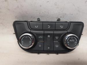 Używane Panel sterowania nagrzewnicy Opel Mokka/Mokka X 1.4 Turbo 16V Bi-fuel ecoFLEX 4x2 Cena na żądanie oferowane przez Reclycar De Boer BV