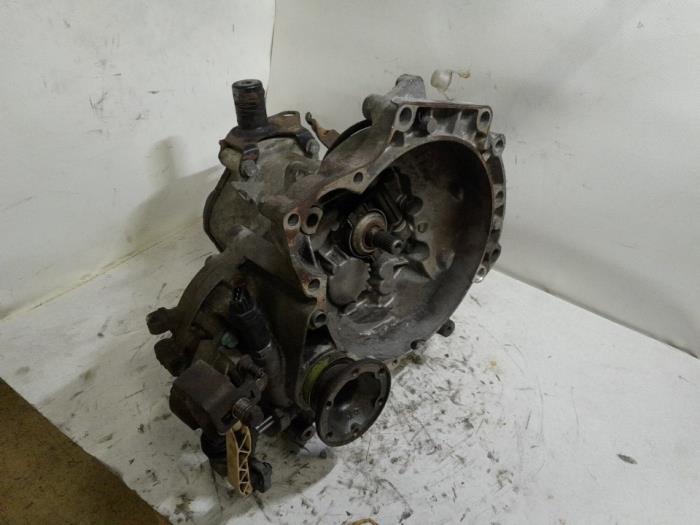 Usagé Boîte de vitesse Volkswagen Lupo (6X1) 1.2 TDI 3L Prix € 210,00 Règlement à la marge proposé par Reclycar De Boer BV