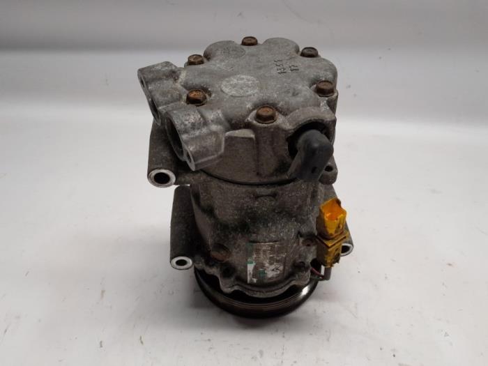 Usagé Pompe clim Peugeot 207/207+ (WA/WC/WM) 1.4 16V Prix € 105,00 Règlement à la marge proposé par Reclycar De Boer BV